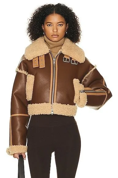 ★CARLYN★ Shearling Rizzle BROWNH74347010 H74347010Q Brown Three Quarter Toggle Button Shearling | HipHopCloset.com